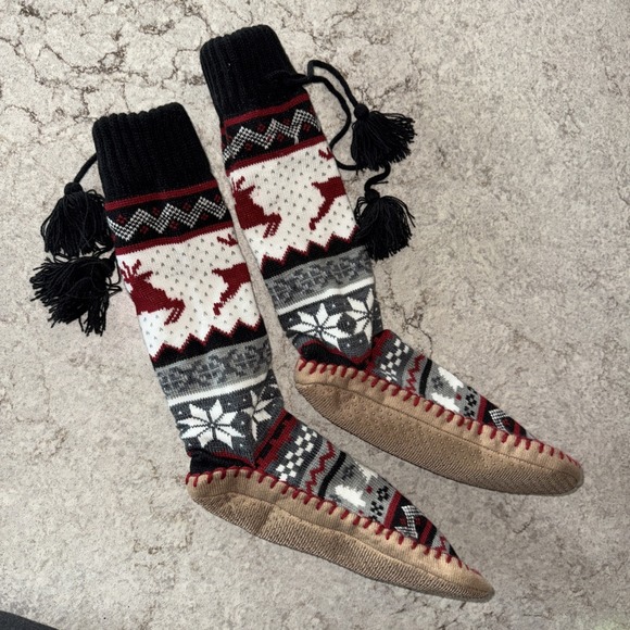 Accessories - Womens Thick Knit Slipper Socks High Christmas Trees Reindeer Snowflakes Pom Pom